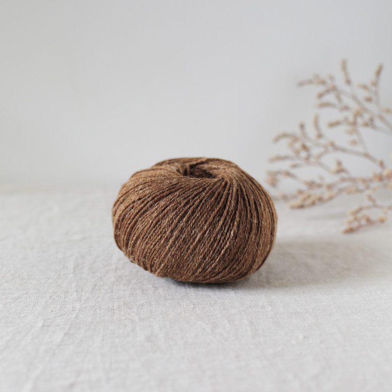 Alice -Organic Merino from Arles and Linen knitting yarn